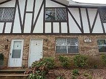 2nd image of 2501 Redwood Ct APT 2
