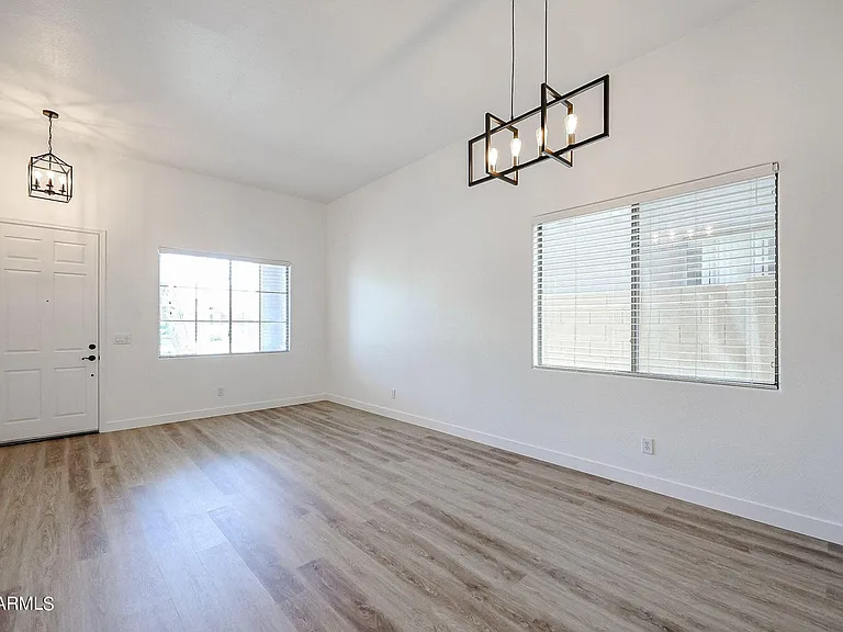 39768 N High Noon Way — Photo 8