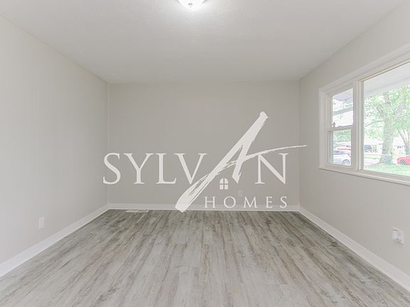 3rd image of 4408 Thrush Dr