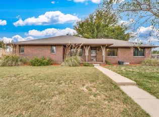 1703 S Cranbrook Ave, Wichita, KS 67207