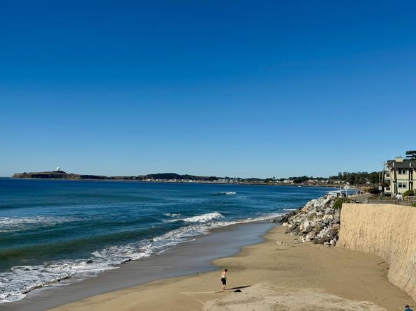 121 Magellan Ave, Half Moon Bay, CA 94019