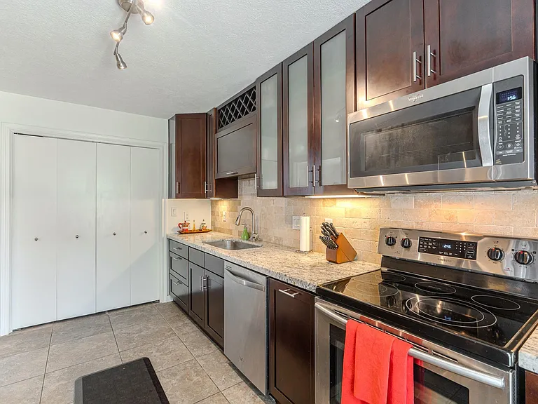 6339 Del Monte Dr SW #95 — Photo 9