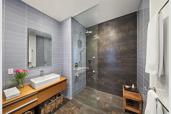 Sold by Stribling | media 5