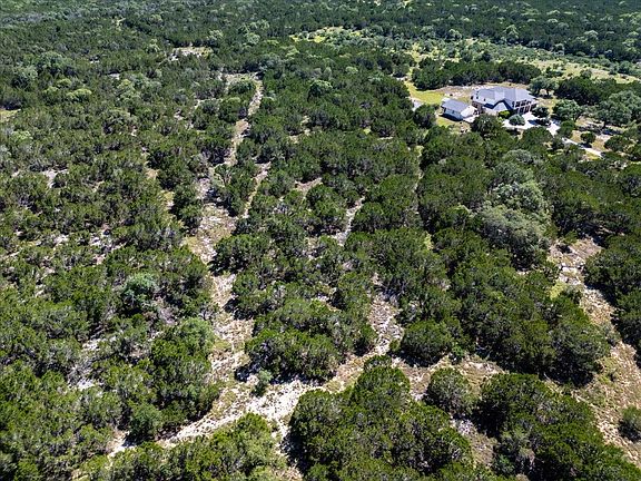 4th image of 140 Cave Springs Rd