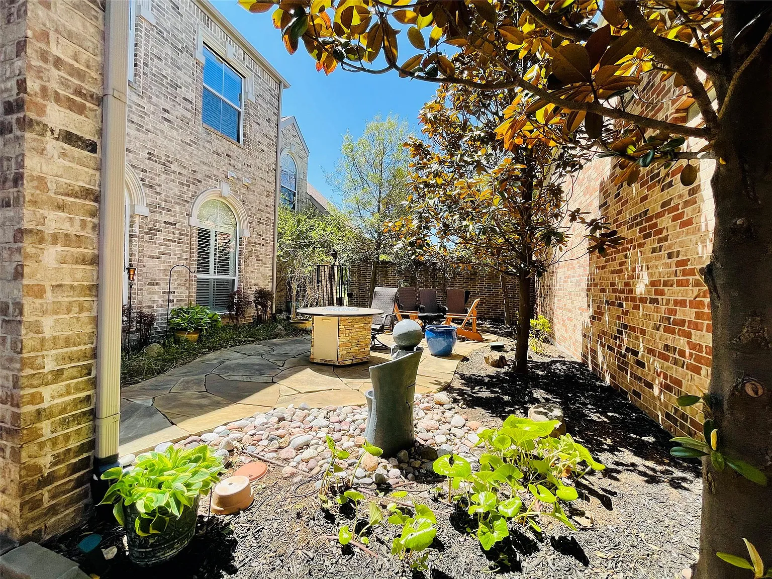 4 bed, 3.5 bath, 3340 sqft, $3,650 — Photo 4