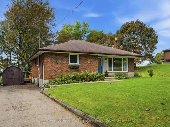 8161 Danforth Rd W, Hamilton, ON K9A 0N9