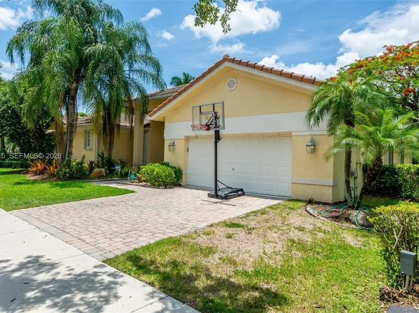 3967 Nighthawk Dr, Fort Lauderdale, FL 33331