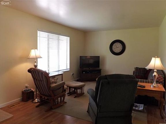 5th image of 7316 Ponderosa Dr
