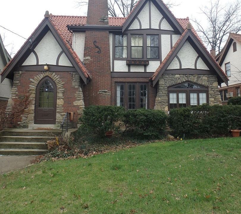 1st image of 2747 Powell Dr
