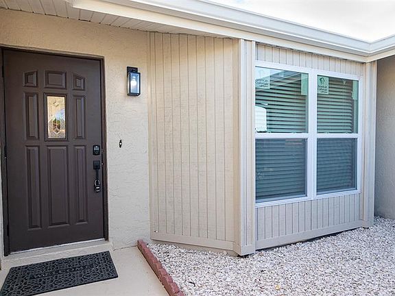 3rd image of 1115 Southern Pine Ln