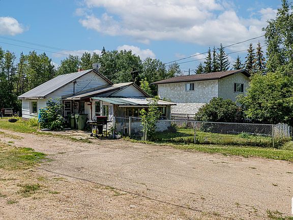 4th image of 4904 47th Ave