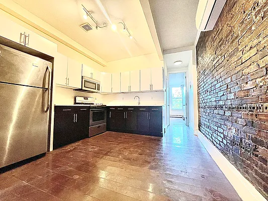 Rented by Doorway NYC, LLC | media 19