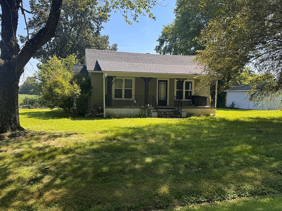 1st image of 7870 Woodville Rd