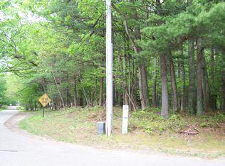 Chester St, Pentwater, MI 49449