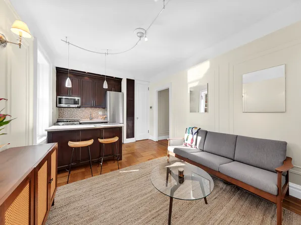 57 West 93rd Street image 2 of 7