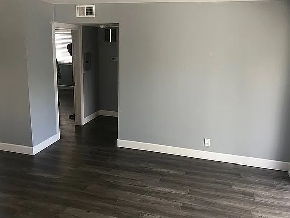 5th image of 212 S Avenue 58 APT A