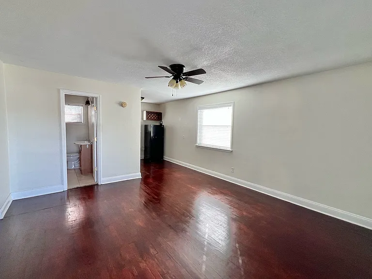 1612 Larue Ave — Photo 6