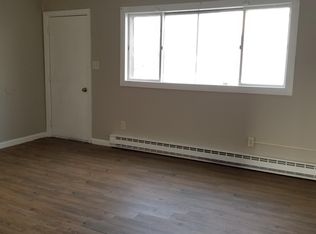 13 Dey St APT A, Jewett City, CT 06351