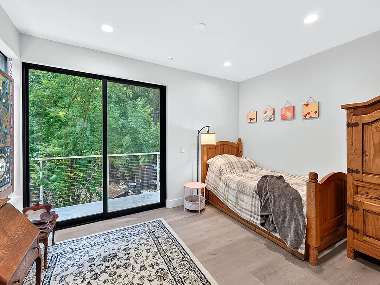 2733 N Fitch Mountain Rd — Photo 32