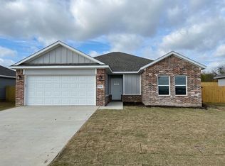3821 Skylane Ave, Corsicana, TX 75110