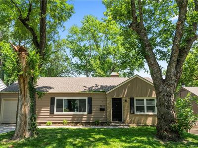 7511 Rainbow Dr, Prairie Village, KS, 66208