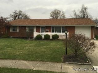 608 Meadowbrook Dr, Lima, OH