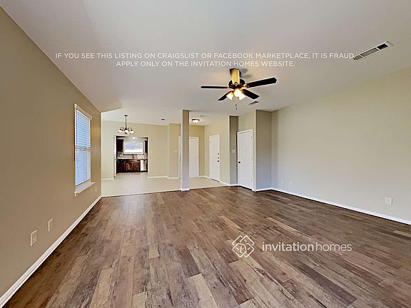4th image of 2308 Arrowhead Dr
