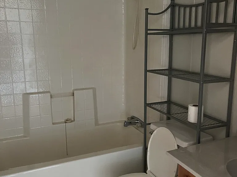 3951 S Mentor Ave #12 — Photo 18