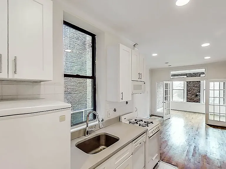 73 E 3rd St #C2 — Photo 2