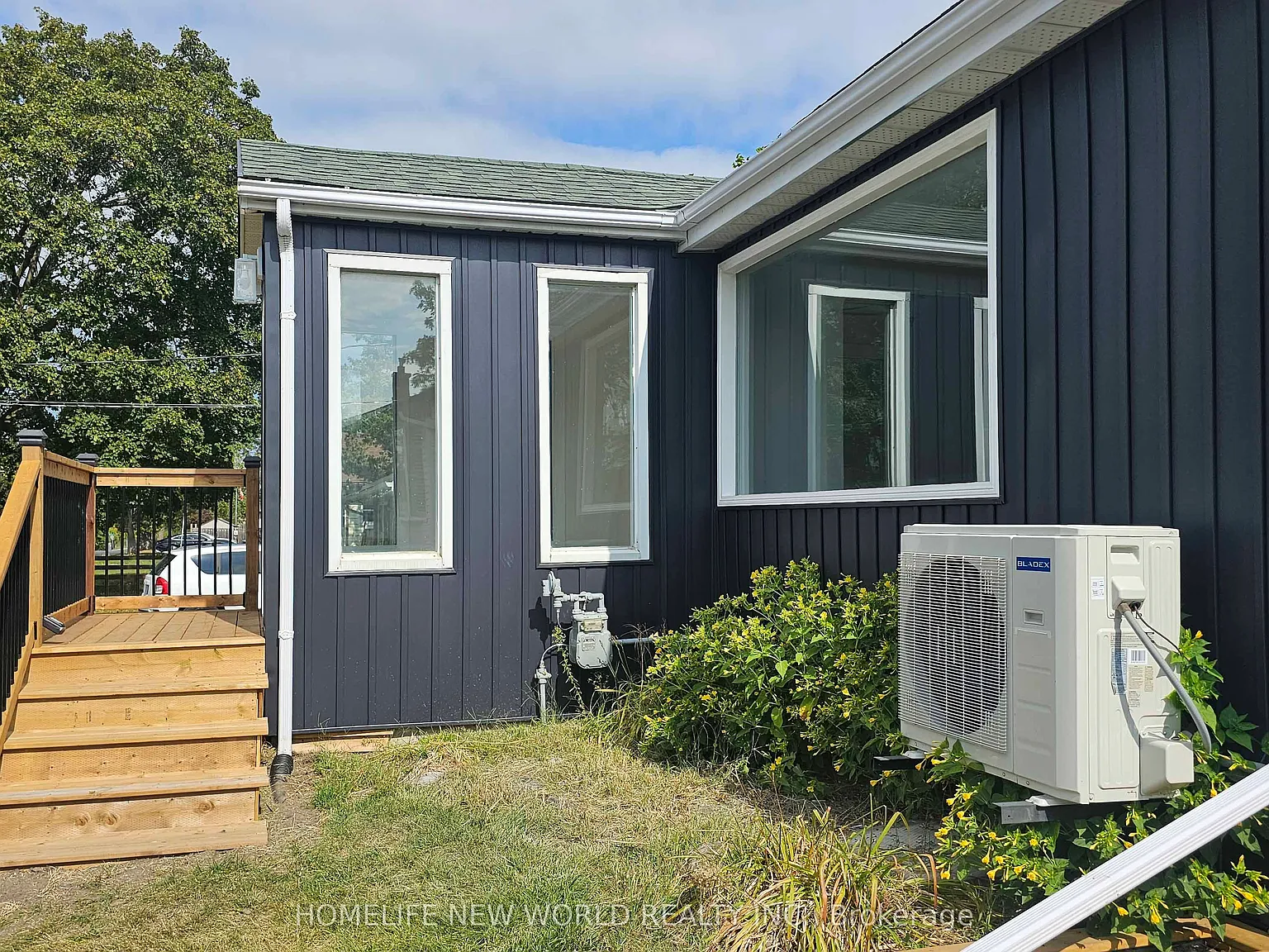 3 bed, $2,200 — Photo 2