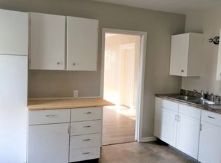 852 McKinley St #A, Oshkosh, WI 54901