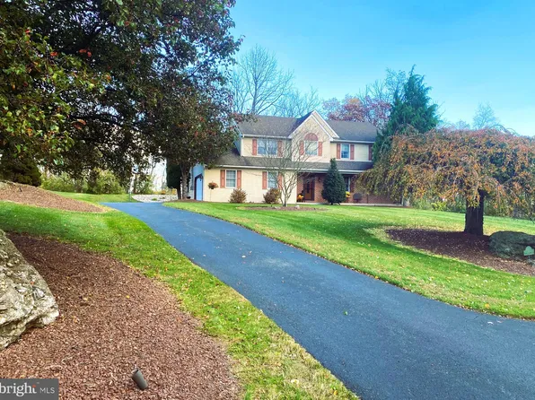 51 Spring Meadow Ln, Reading, PA 19606