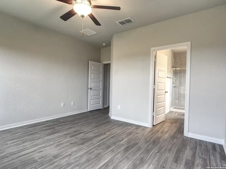 5423 Devils Gate — Photo 8