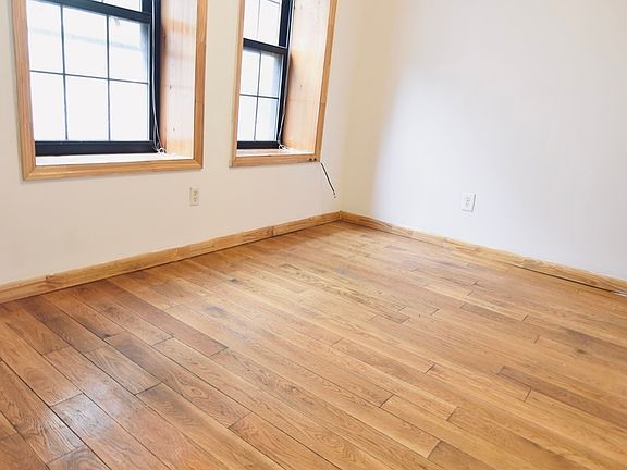 4th image of 605 W 184th St #1F