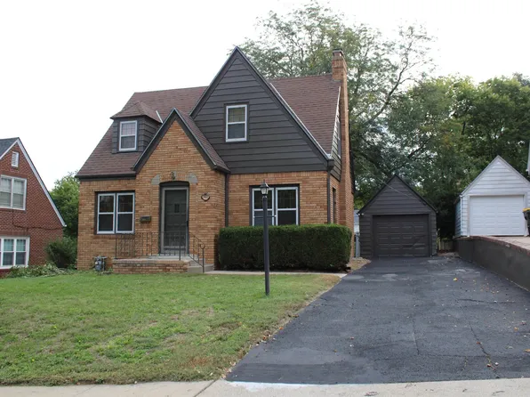 2922 Douglas St, Sioux City, IA 51104