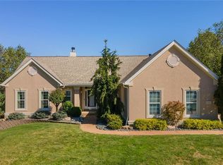 1103 Ridgeway Meadow Dr, Ellisville, MO 63021