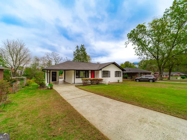 5181 Jones Cir, College Park, GA 30349