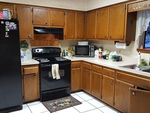 3rd image of 2604 Crocket Ct