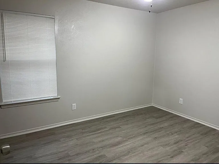 5014 Inverness Ave — Photo 6