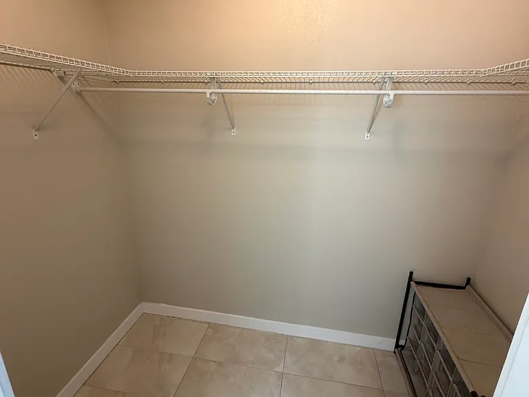 2241 Nairn Dr — Photo 14