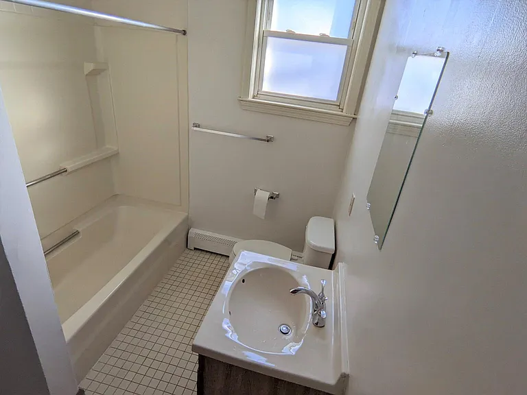 7 Hampden St #1A — Photo 8