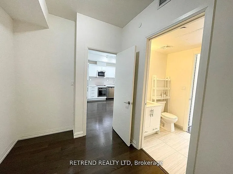 460 Adelaide St E #2109 — Photo 29