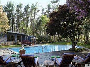 129 Lawn Ln, Oyster Bay, NY 11771