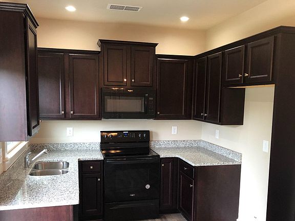2nd image of 185 Highlands Hill Dr #26