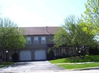 55 East Ave, Streamwood, IL 60107