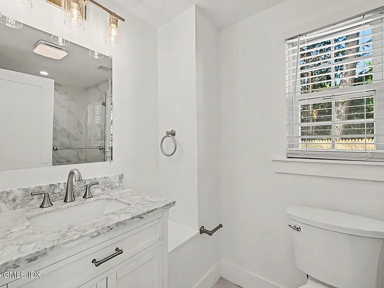 25 Hoover Rd — Photo 14