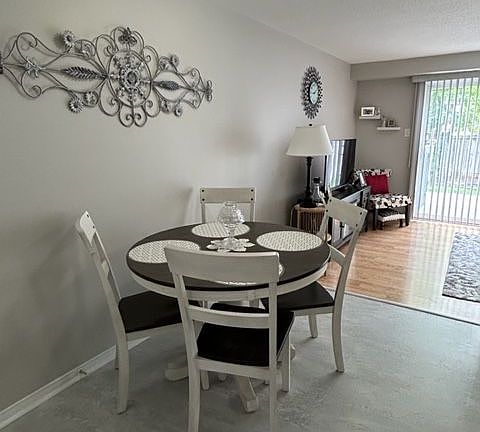 4th image of 22 Lions Gate Blvd