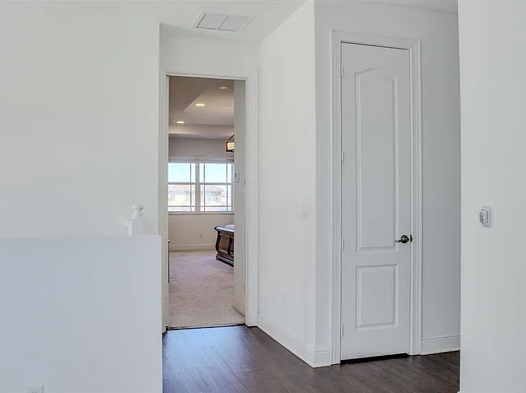 9911 S Miralago Way — Photo 14