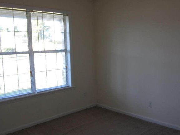 3rd image of 3075 Schroer Dr