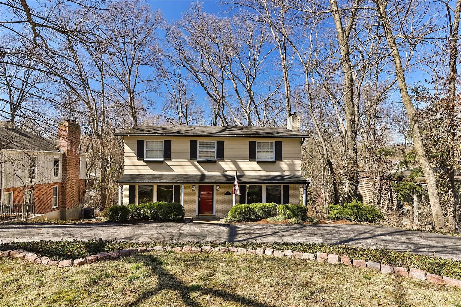 1129 Dunwoody Dr photo 1